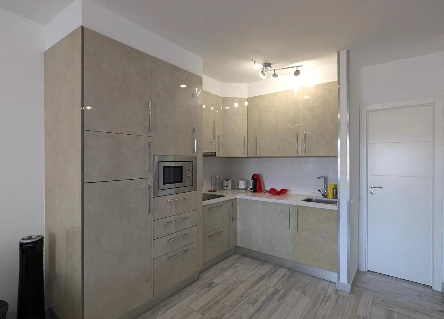 Cozy Apartment In Los Cristianos Guincho