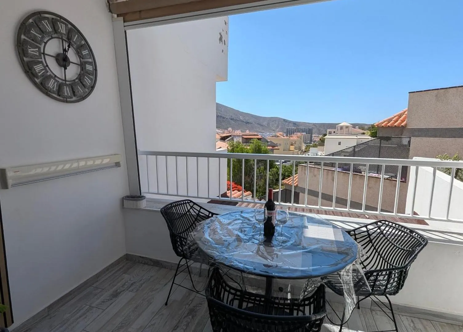 Cozy Apartment In Los Cristianos Guincho