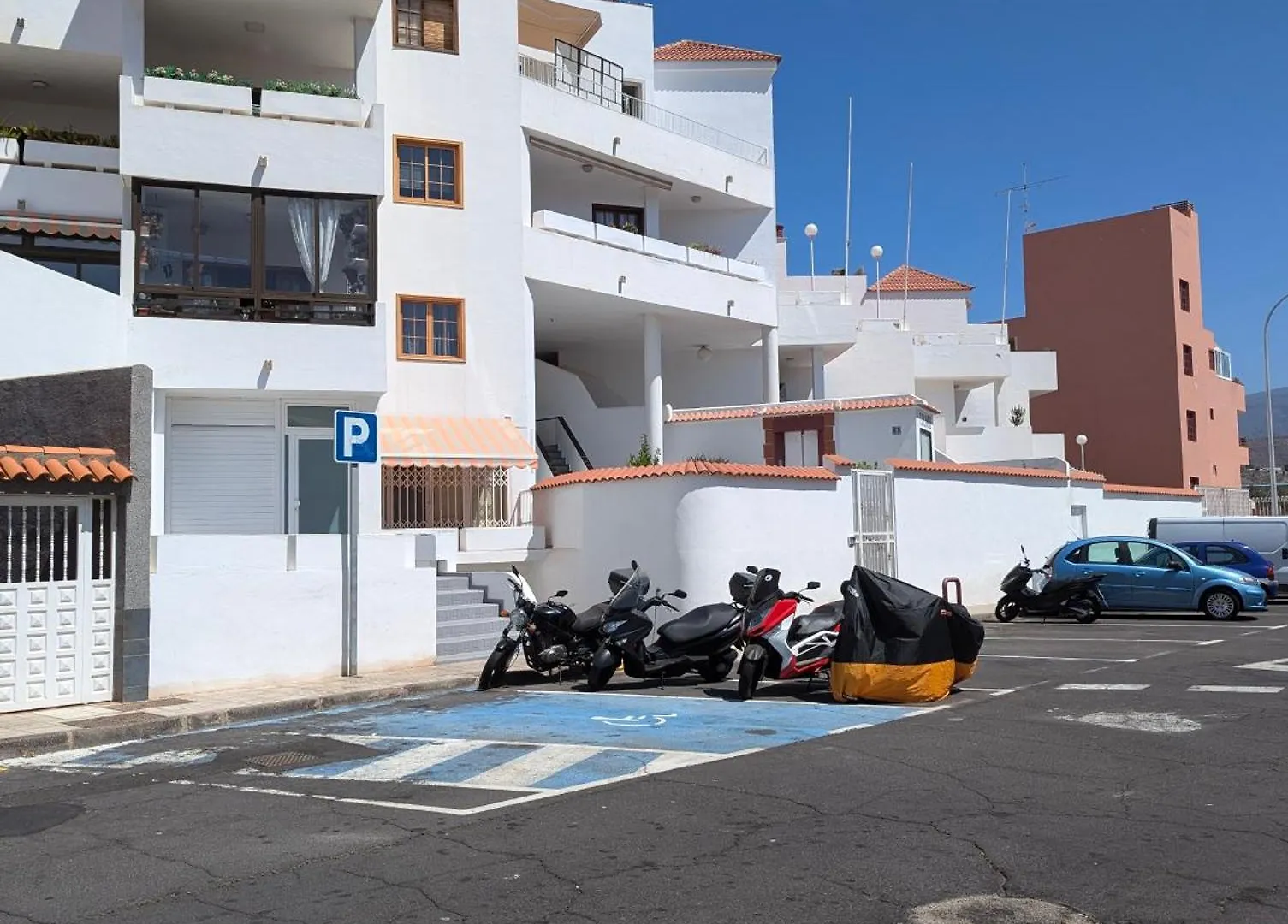 Cozy Apartment In Los Cristianos Guincho
